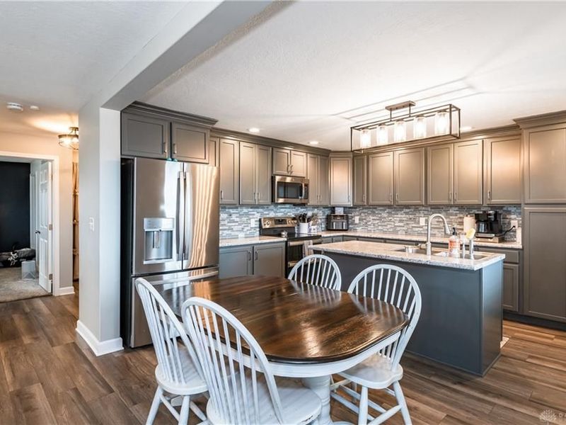 12406 Brookville Pyrmont Road, Brookville, OH 45309 Photo 8