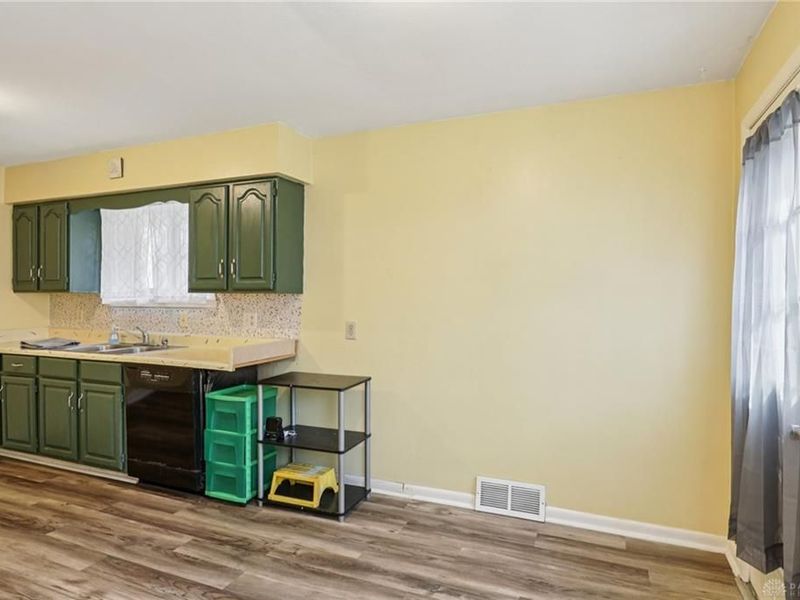 3332 Marshall Road, Dayton, OH 45429 Photo 8