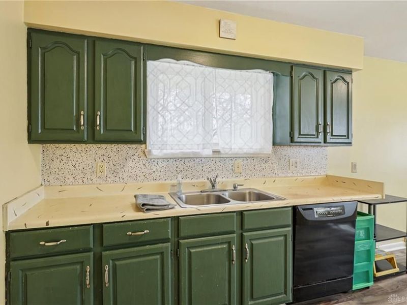 3332 Marshall Road, Dayton, OH 45429 Photo 9