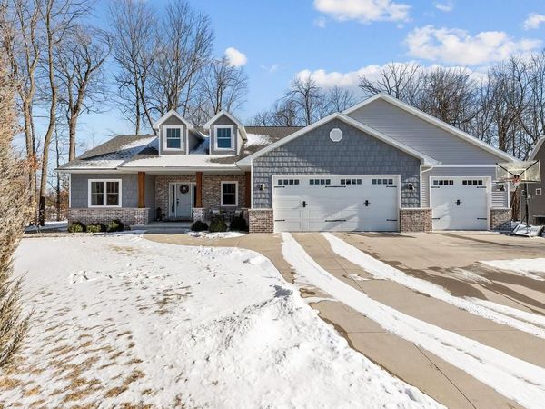 1143 AVA COURT, Neenah, WI 54956