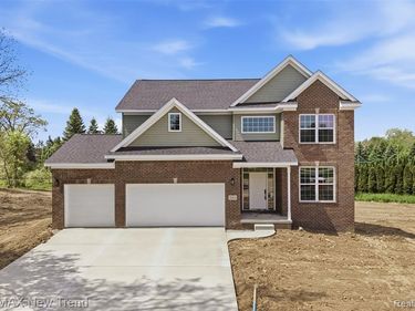 2001 Crested Butte Drive, White Lake Twp, MI 48383