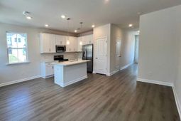 451 Martins Creek Boulevard photo 4