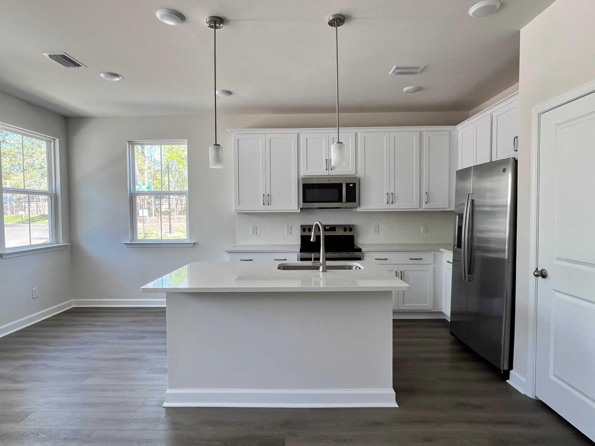 451 Martins Creek Boulevard Photo 5