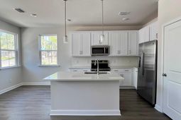 451 Martins Creek Boulevard photo 4