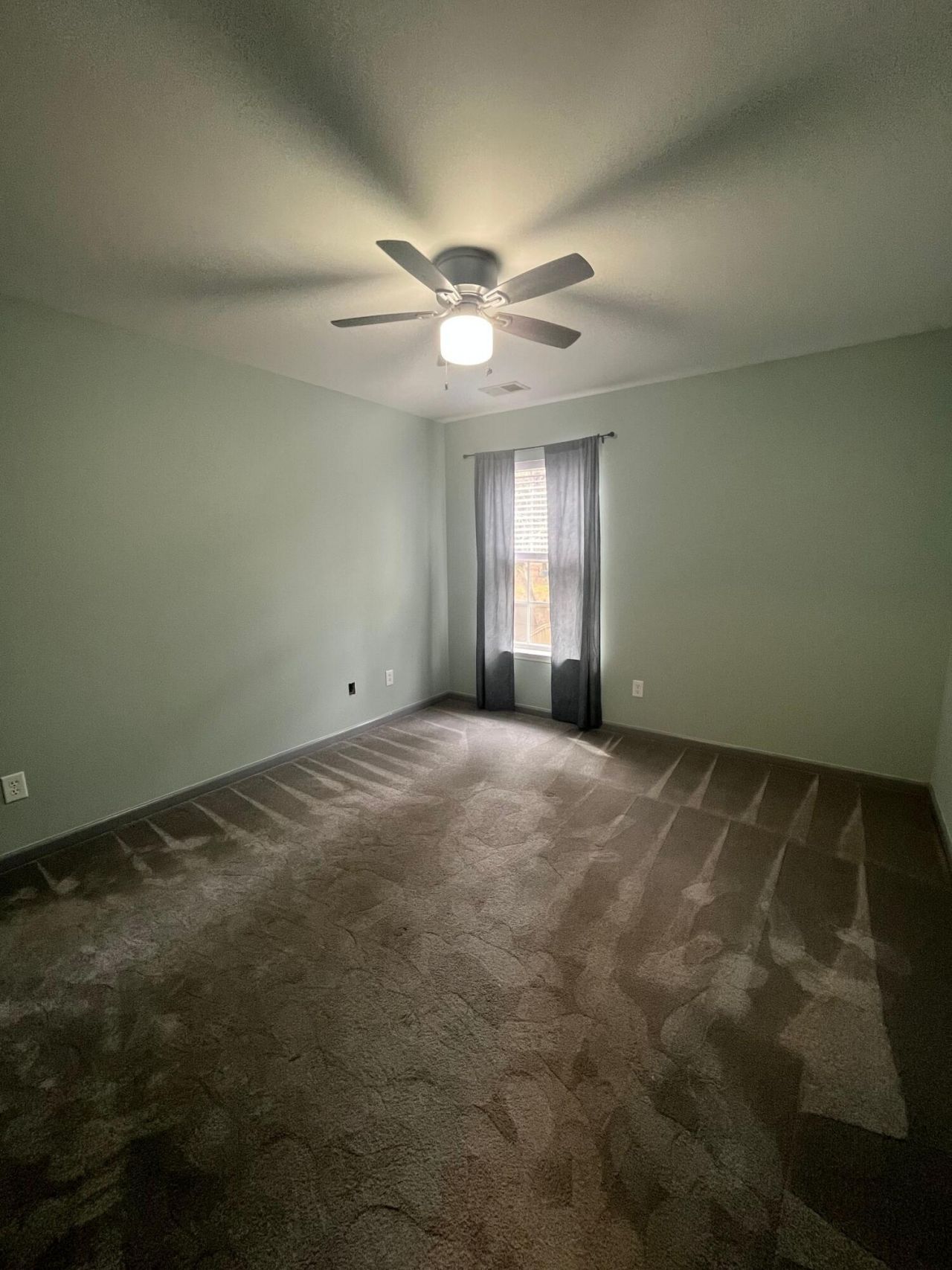 242 Medford Drive Photo 11