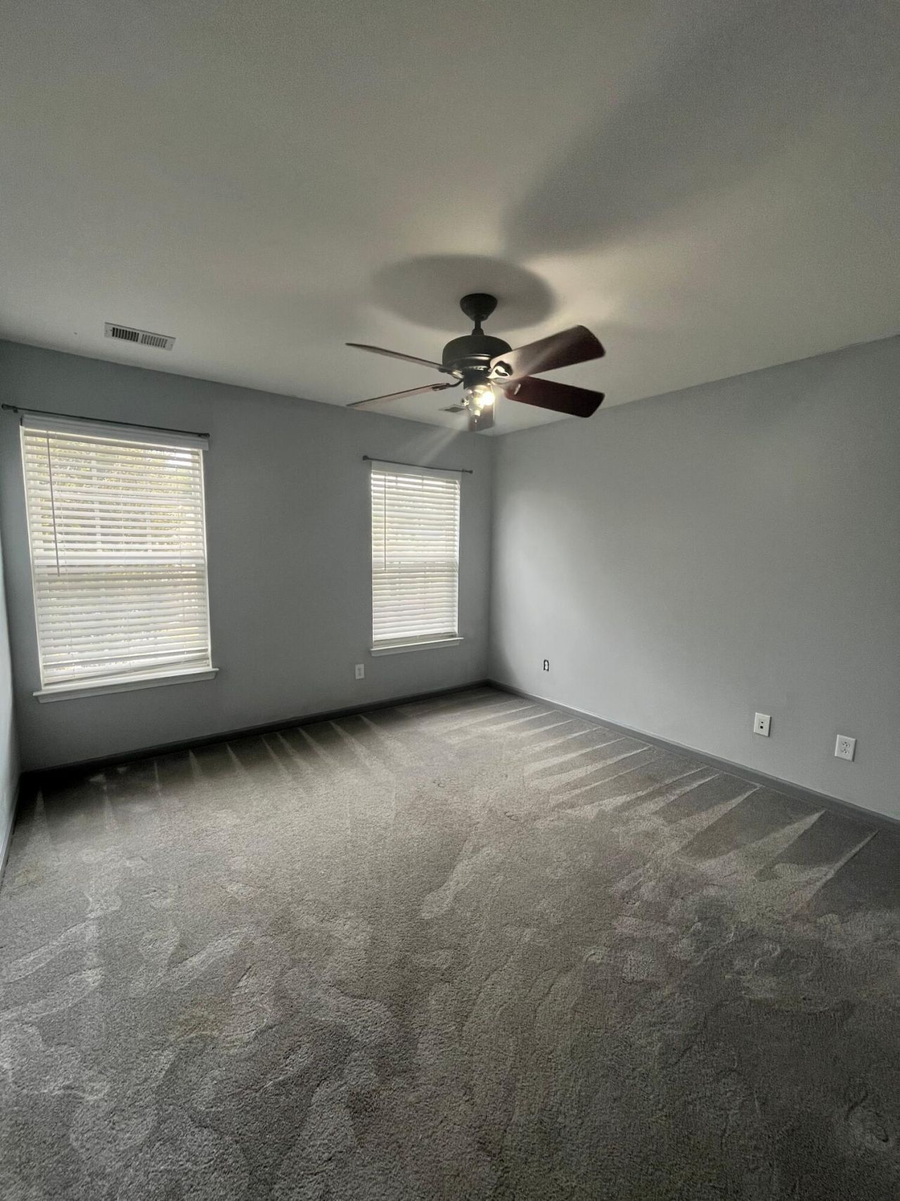 242 Medford Drive Photo 12