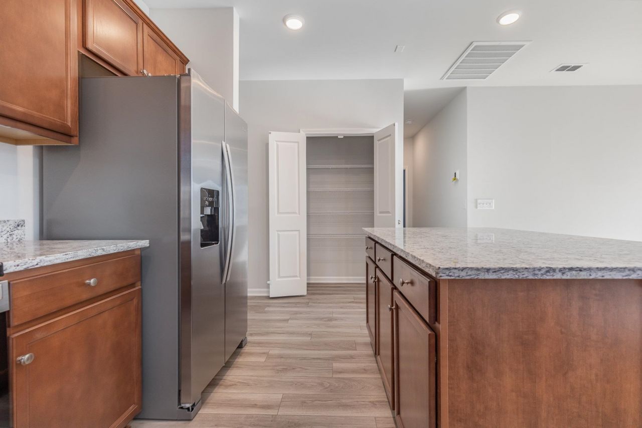 1336 Winding Creek Way  Photo 12