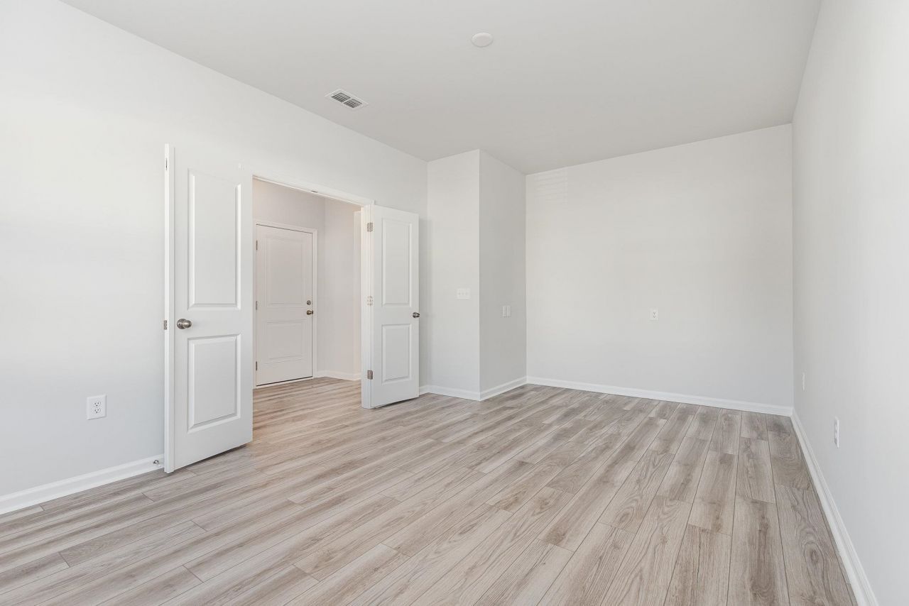 1336 Winding Creek Way  Photo 6