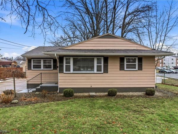 1323 Old Forge Road , Niles, OH 44446