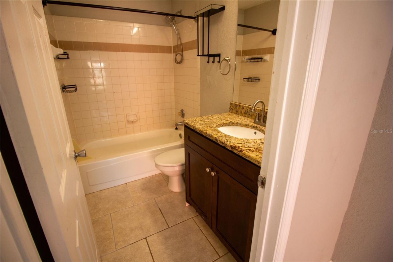 10200 Gandy Boulevard N, Unit 402, Saint Petersburg, FL 33702 Photo