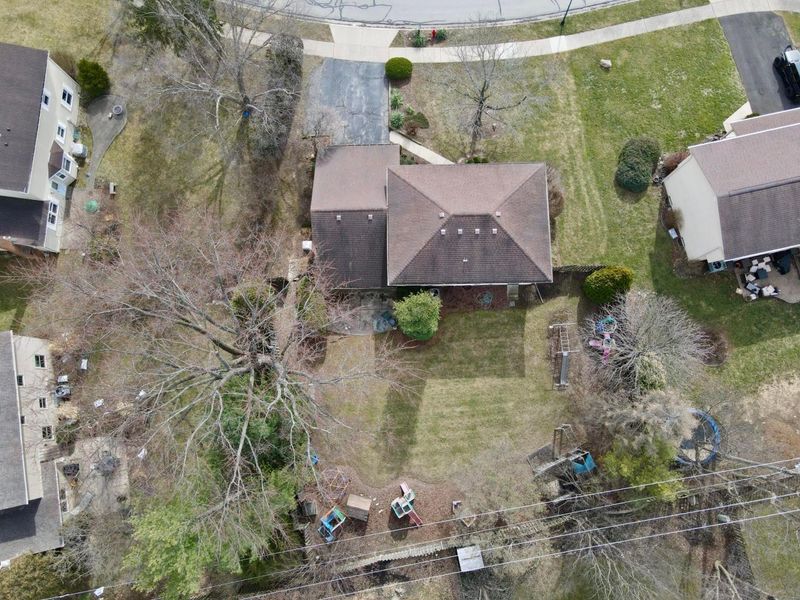 852 Karen Court , Westerville, OH 43081 Photo 5