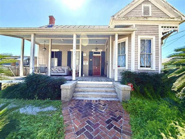 314 E Pershing Street E, New Iberia, LA 70560