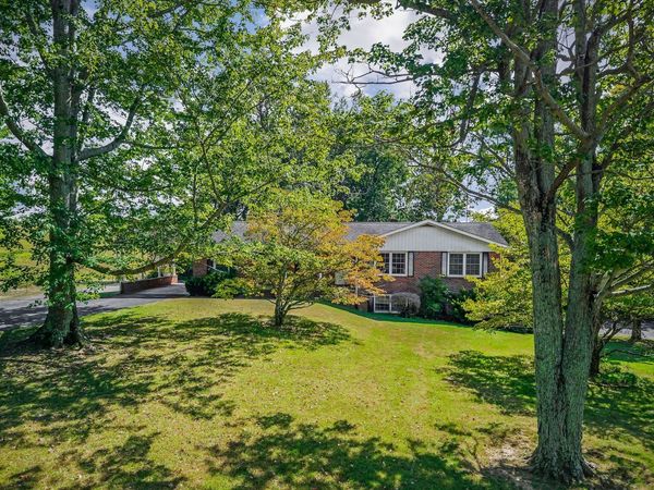 5036 Pendergrass Rd , Byrdstown, TN 38549