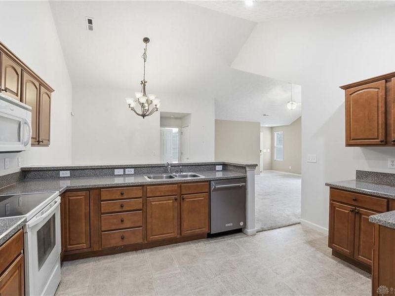 682 Sagamon Drive, Beavercreek, OH 45434 Photo 15