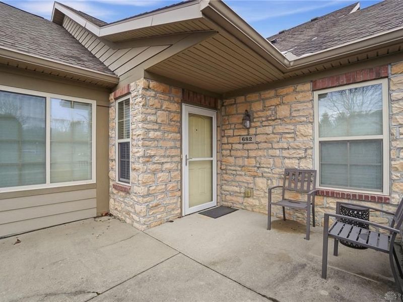 682 Sagamon Drive, Beavercreek, OH 45434 Photo 3