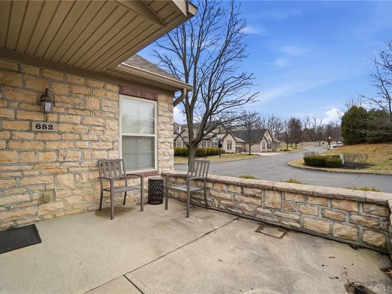 682 Sagamon Drive, Beavercreek, OH 45434 Photo 4