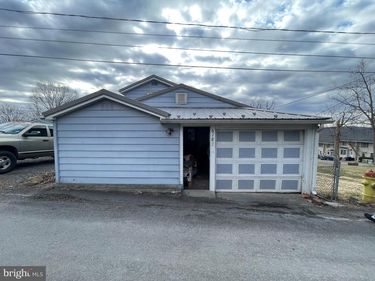 618 UPPER STREET , DANVILLE, PA 17821