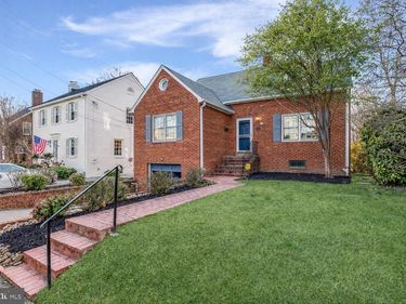 2420 CAMERON MILLS ROAD, ALEXANDRIA, VA 22302