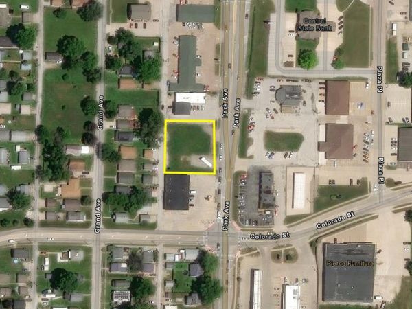 1508 Park Avenue , Muscatine, IA 52761