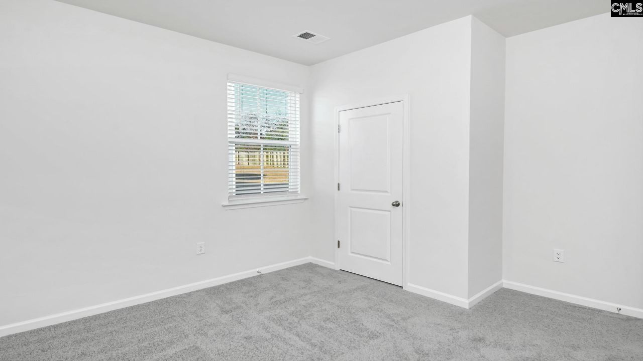 1021 Grand Oaks Drive Photo 13