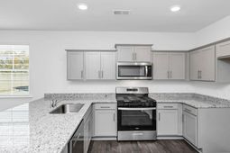 1021 Grand Oaks Drive photo 4