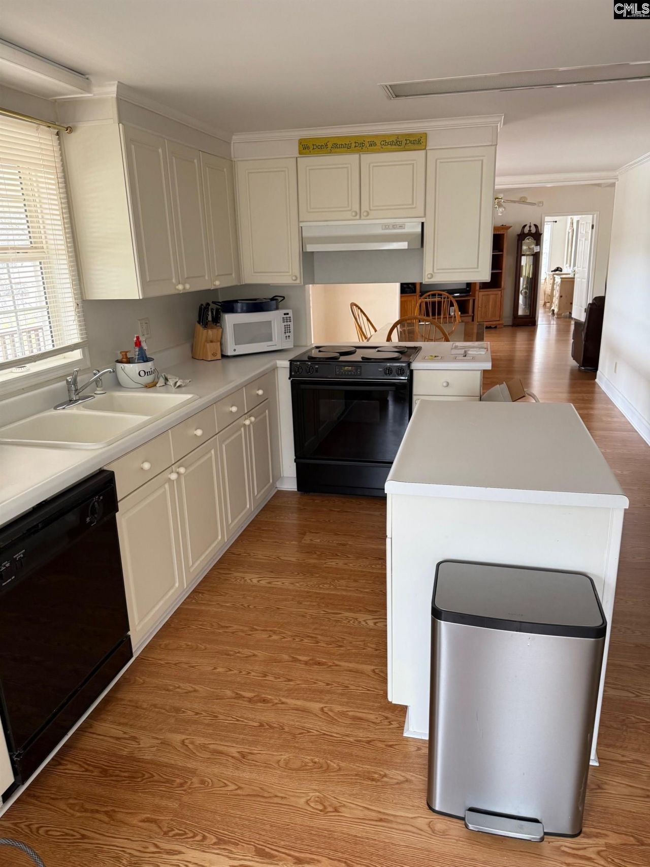 1383 Kingfisher Drive  Photo 6