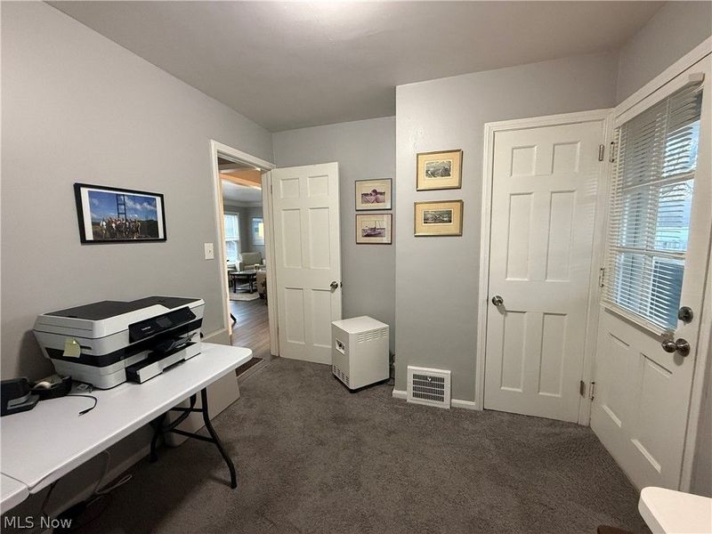 411 E 270th Street, Euclid, OH 44132 Photo 14