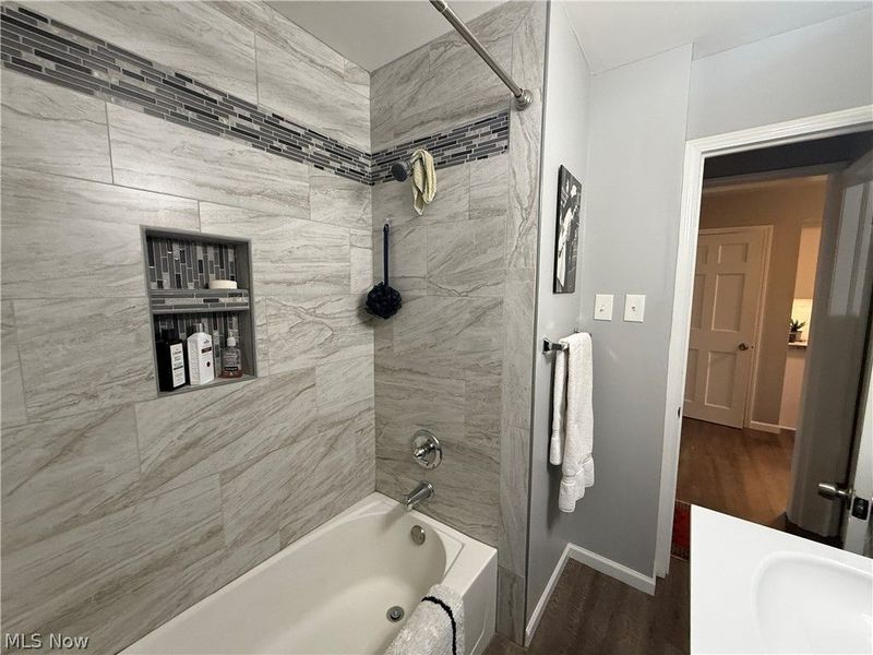 411 E 270th Street, Euclid, OH 44132 Photo 16