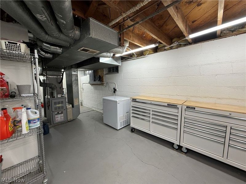 411 E 270th Street, Euclid, OH 44132 Photo 37