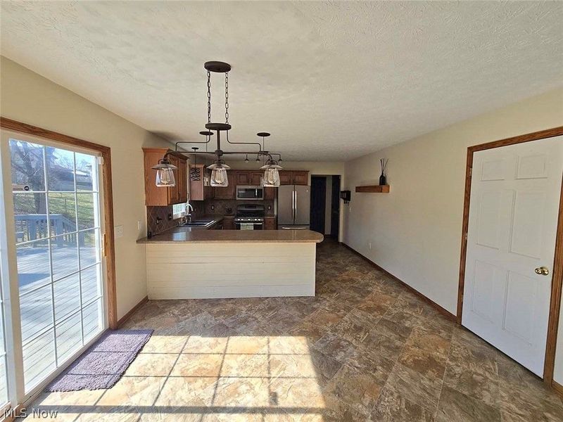 11866 Packets Street NW, Canal Fulton, OH 44614 Photo 4