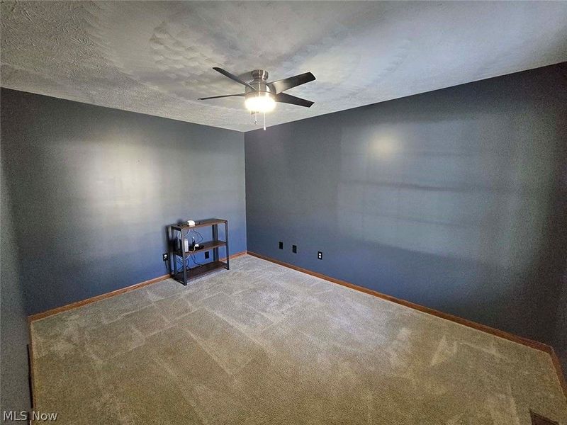 11866 Packets Street NW, Canal Fulton, OH 44614 Photo 9