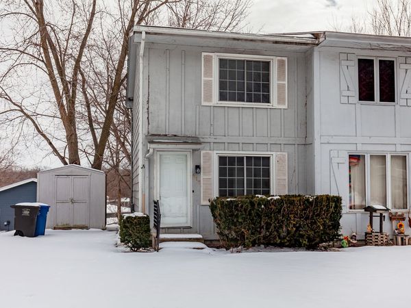 617 Hickory Hill Lane, Des Moines, IA 50317