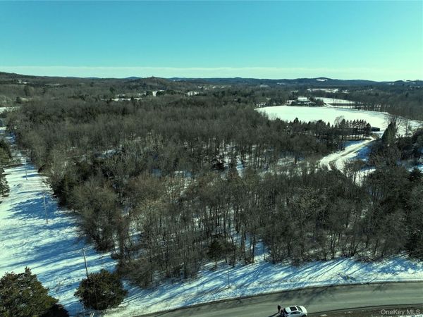Bells Pond Road, Hudson, NY 12541
