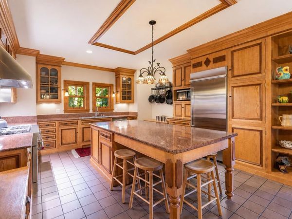 6 Pebble Beach Circle, Madison, WI 53717