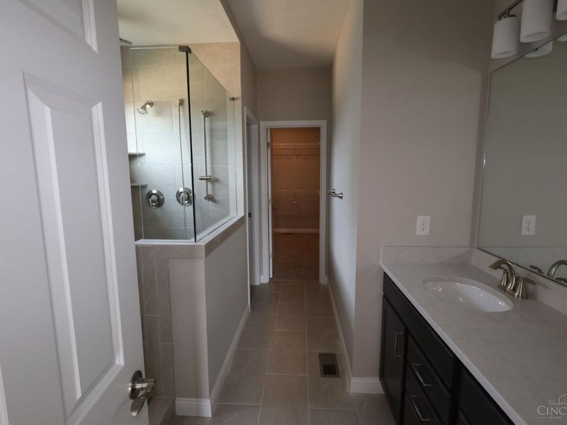 5976 Hawks Lane, Unit 60, Miami Township, OH 45150 Photo 9