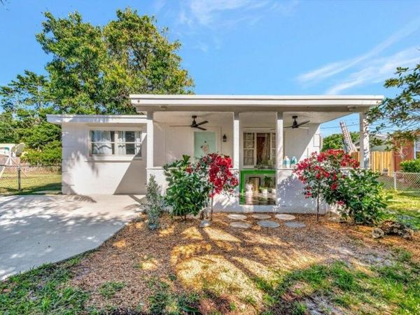 237 SW 3rd Avenue, Delray Beach, FL 33444