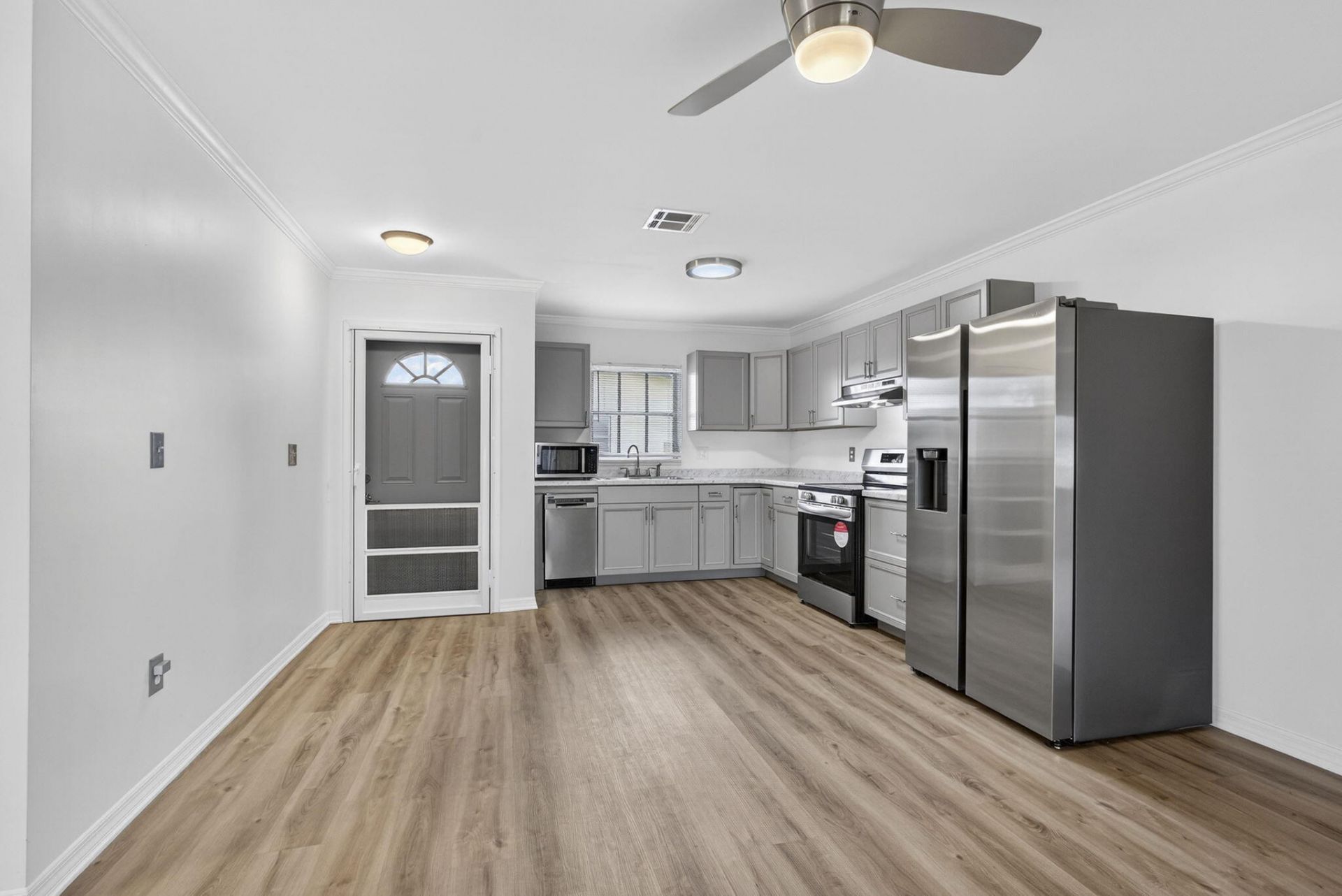 2960 Ashley Drive E, Unit D, West Palm Beach, FL 33415 Photo