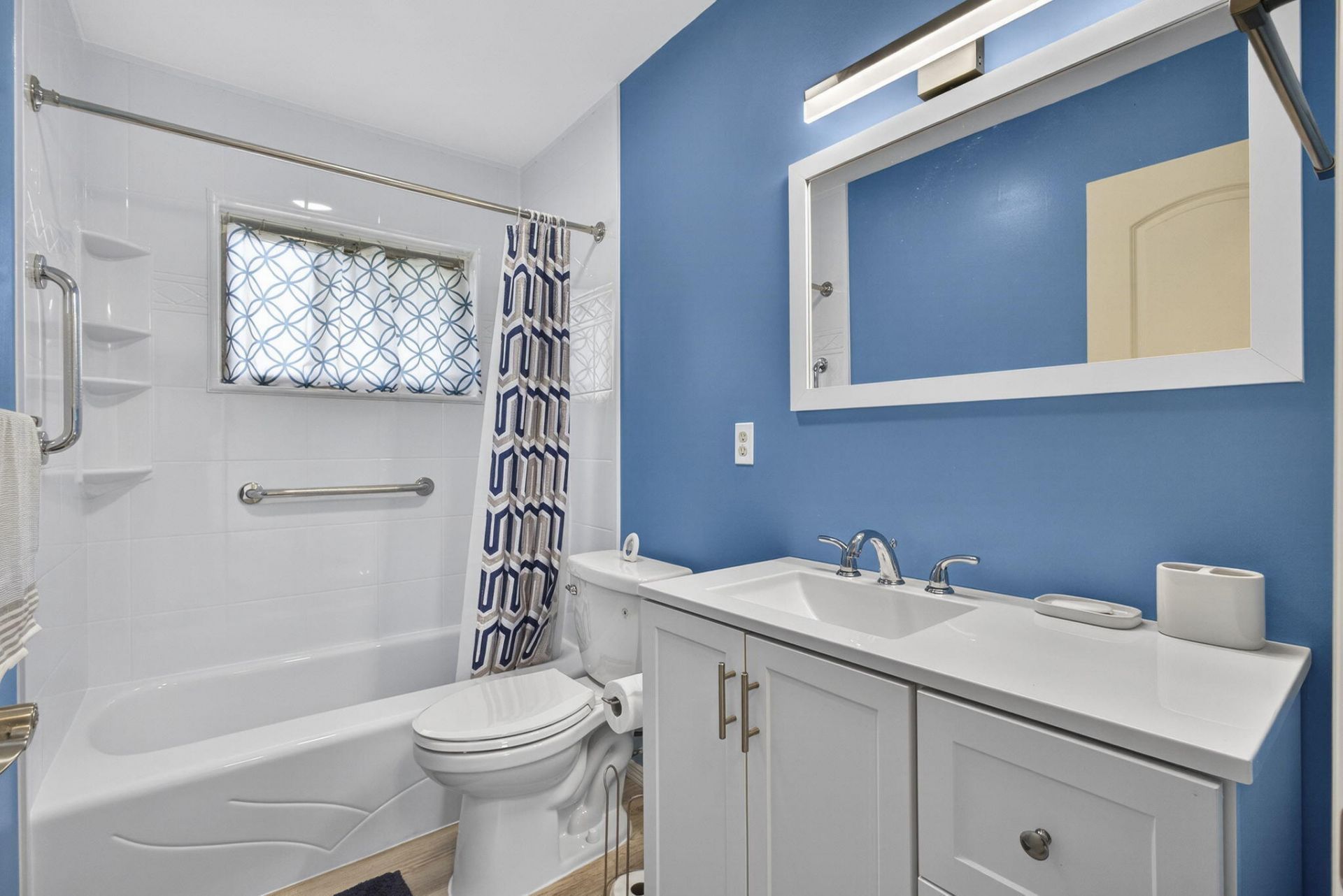 2960 Ashley Drive E, Unit D, West Palm Beach, FL 33415 Photo