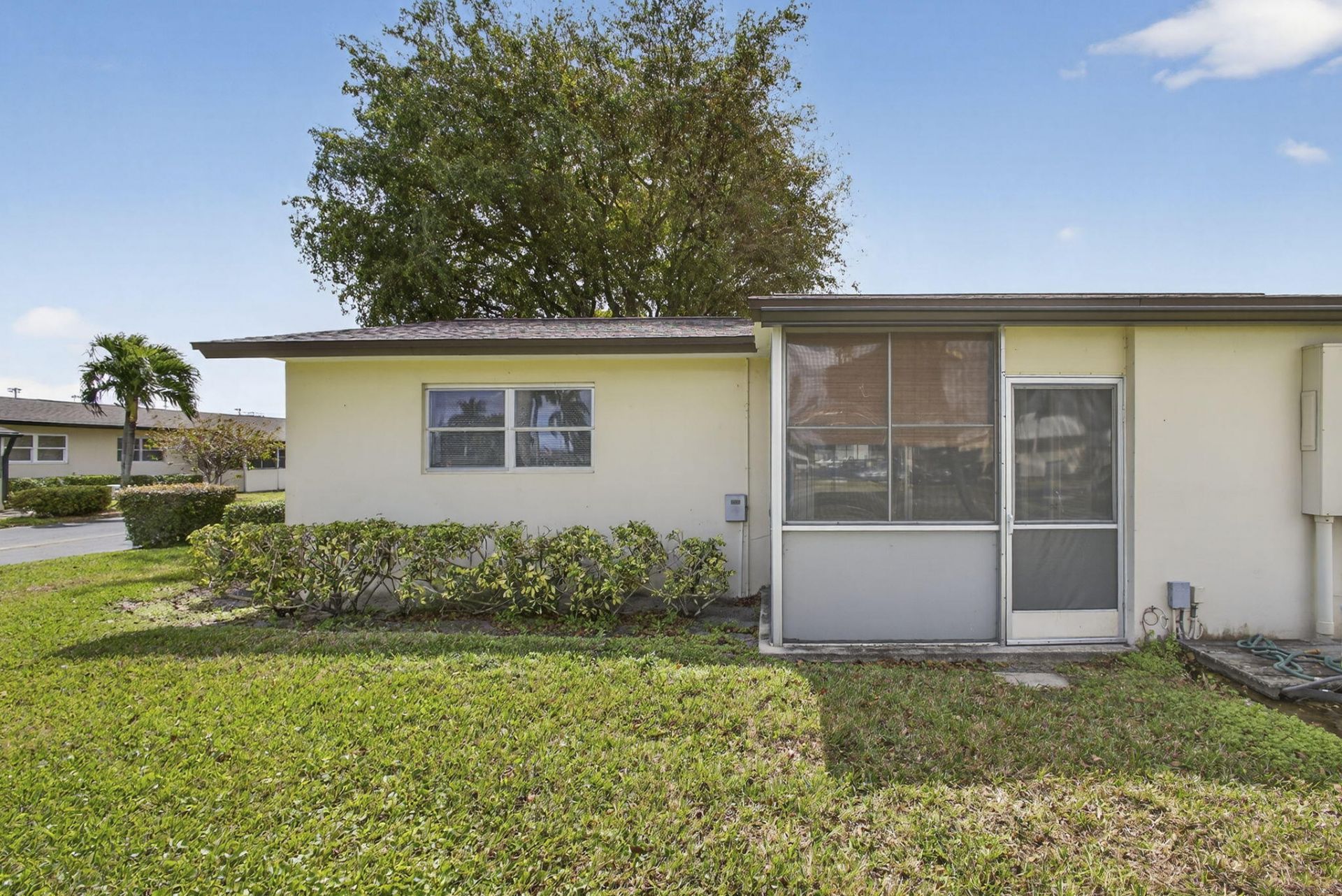 2960 Ashley Drive E, Unit D, West Palm Beach, FL 33415 Photo