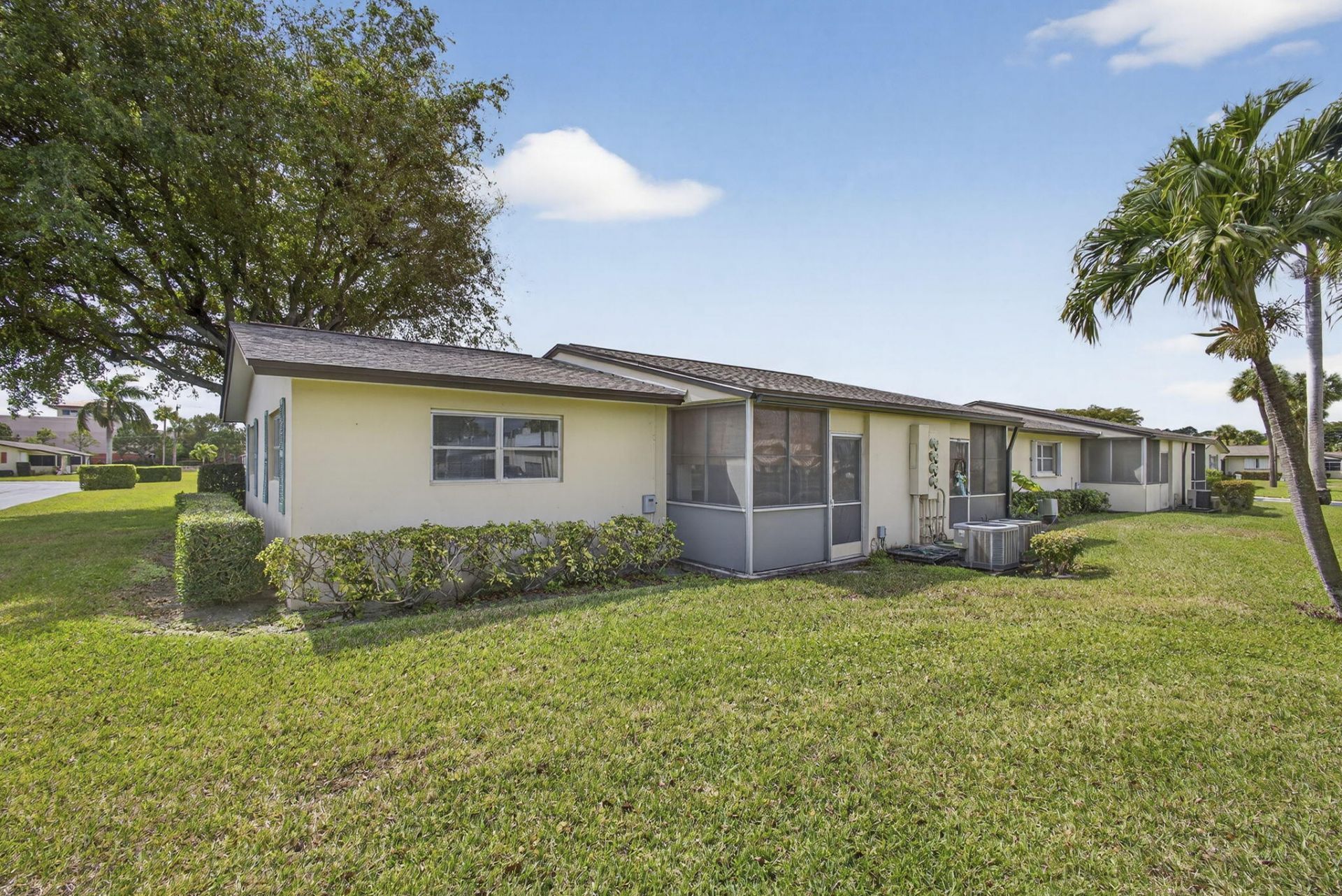 2960 Ashley Drive E, Unit D, West Palm Beach, FL 33415 Photo