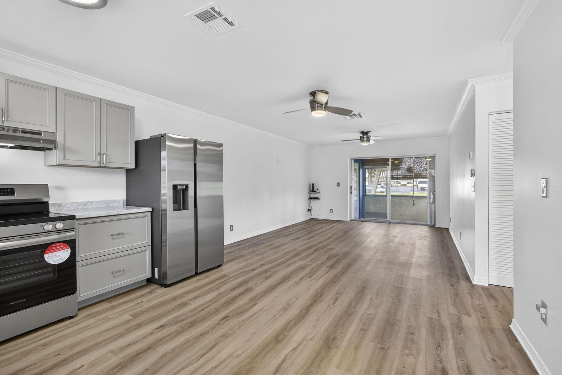 2960 Ashley Drive E, Unit D, West Palm Beach, FL 33415 Photo