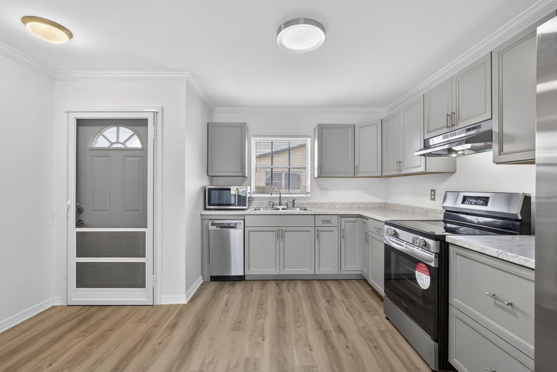 2960 Ashley Drive E, Unit D, West Palm Beach, FL 33415 Photo
