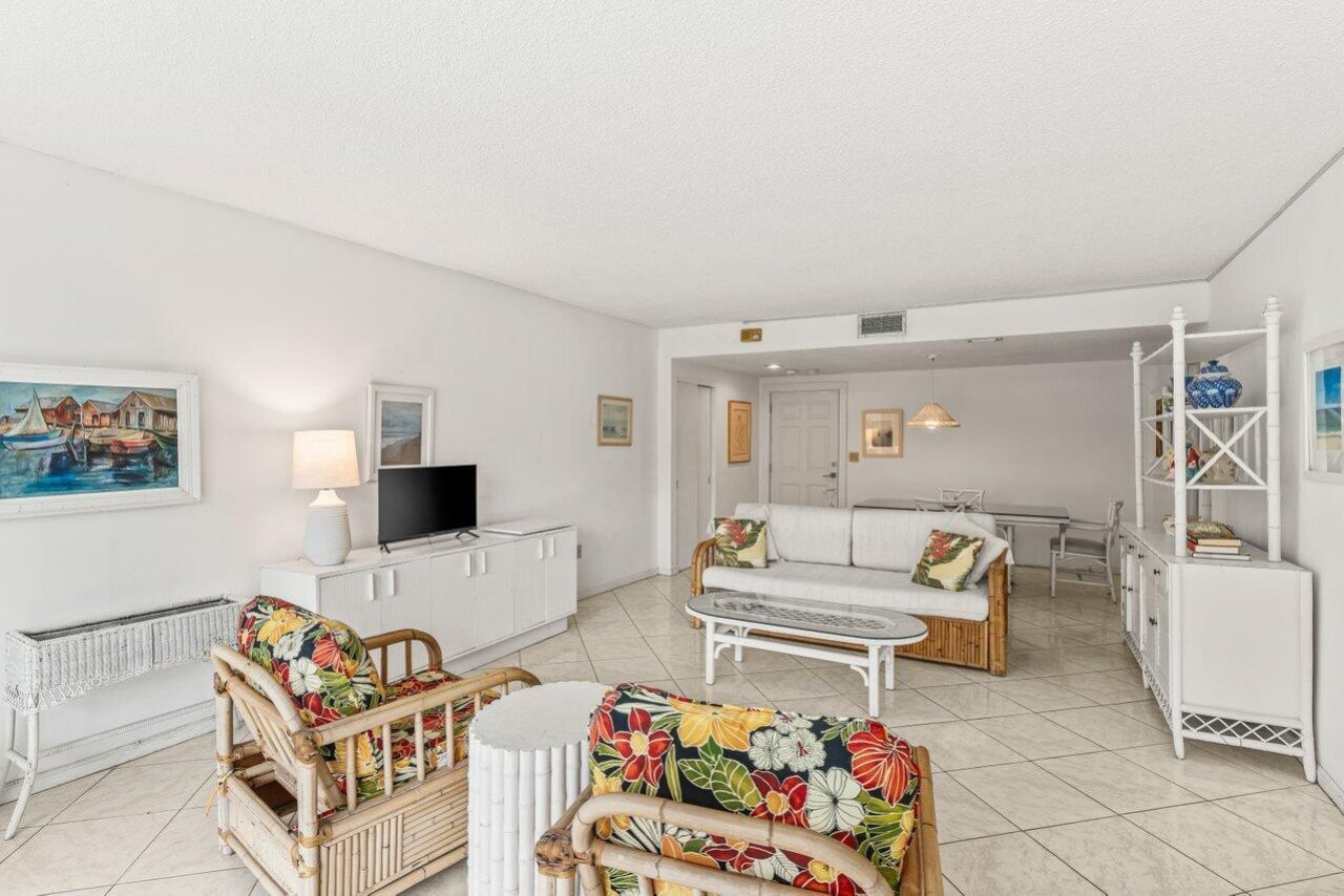 2774 S Ocean Boulevard, Unit 206, Palm Beach, FL 33480 Photo