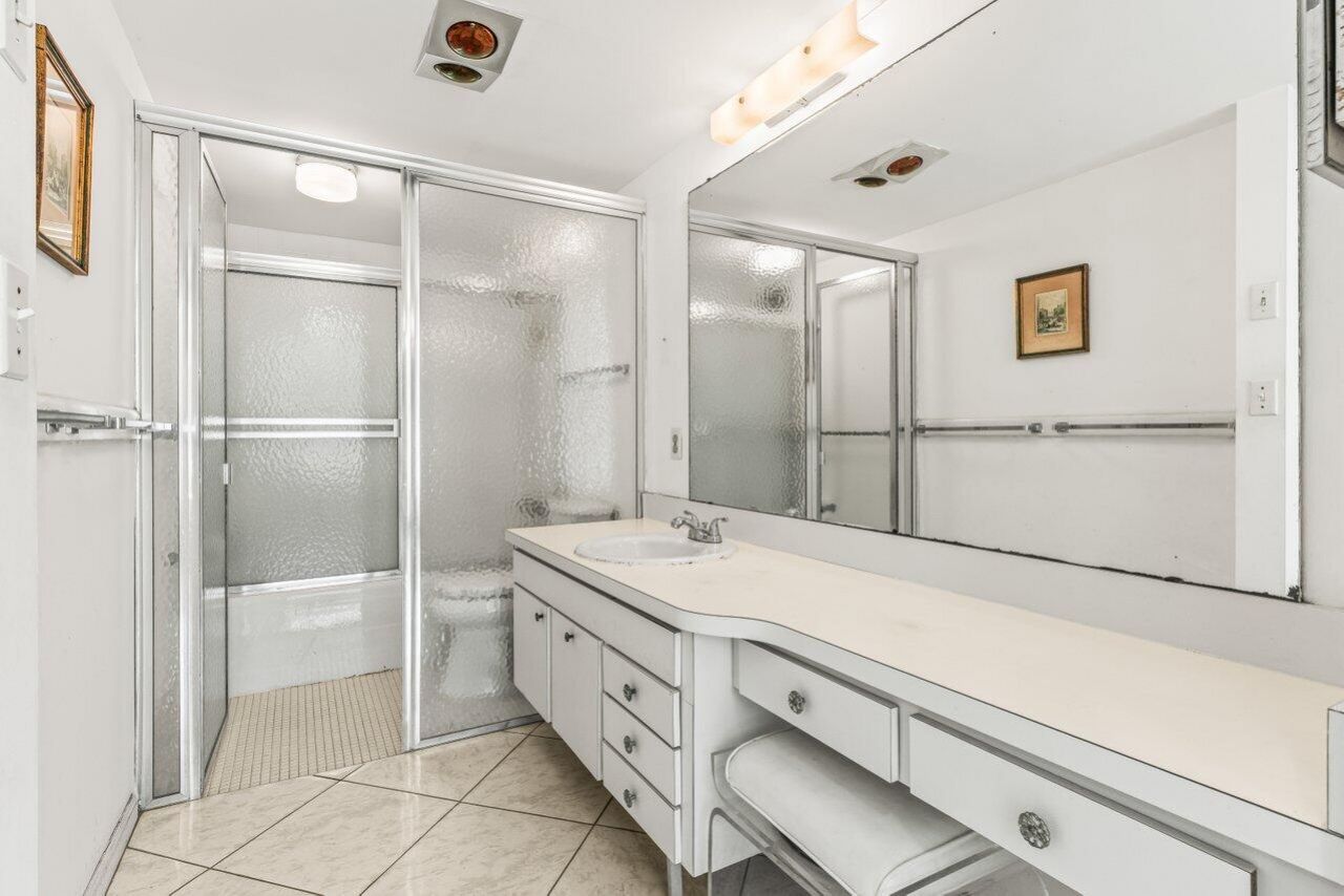 2774 S Ocean Boulevard, Unit 206, Palm Beach, FL 33480 Photo