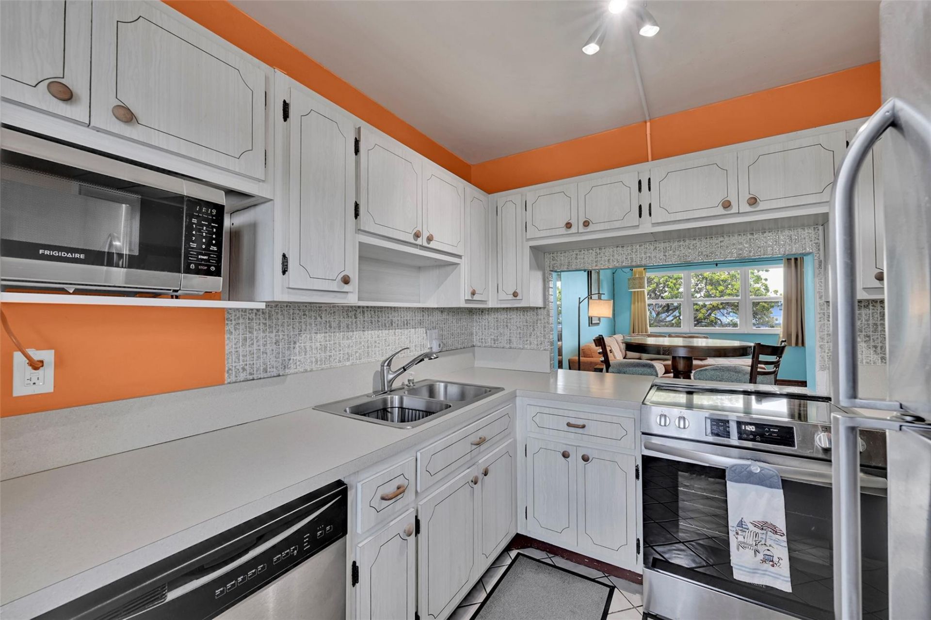 2223 Park Lane, Unit 302, Hollywood, FL 33021 Photo