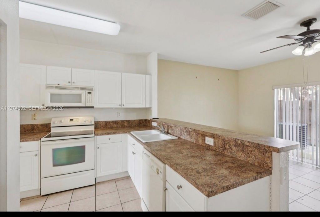 1650 NE 33rd Rd, Unit 112, Homestead, FL 33033 Photo