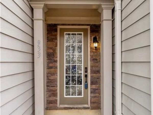 933 Spicy Oak Drive, Lawrenceville, GA 30044