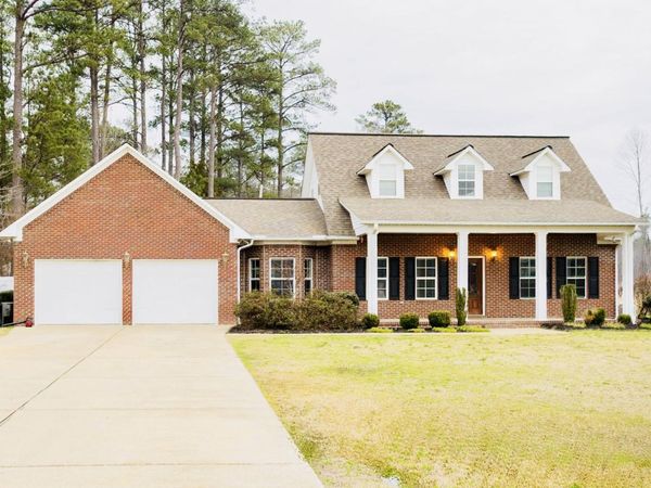 60044 Whispering Pines Dr., Smithville, MS 38870