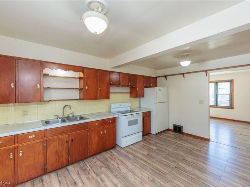 114 Beck Avenue, Akron, OH 44302 Photo 10