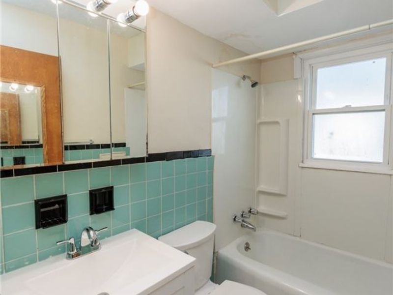 114 Beck Avenue, Akron, OH 44302 Photo 26